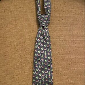 Vineyard Vines Boys Whale Christmas Tie